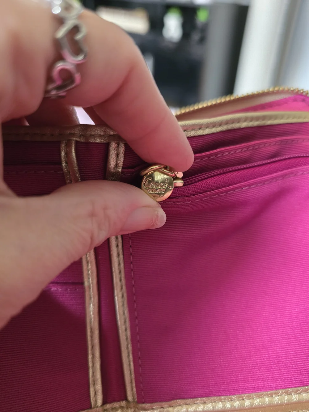 Coach Tatersall Wrislet Zip Around Wallet - Picture 4 of 6